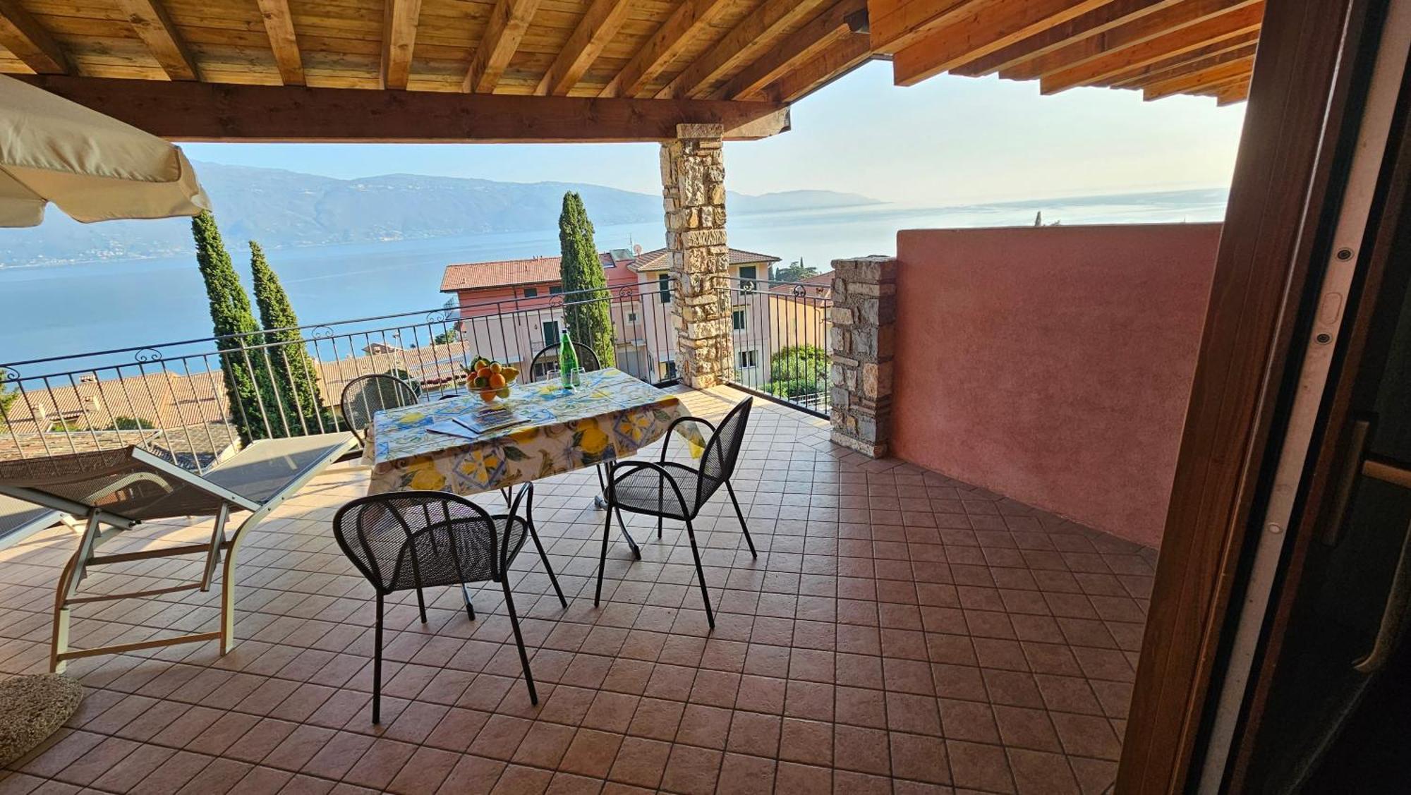 Borgo Dei Limoni Aparthotel Gargnano