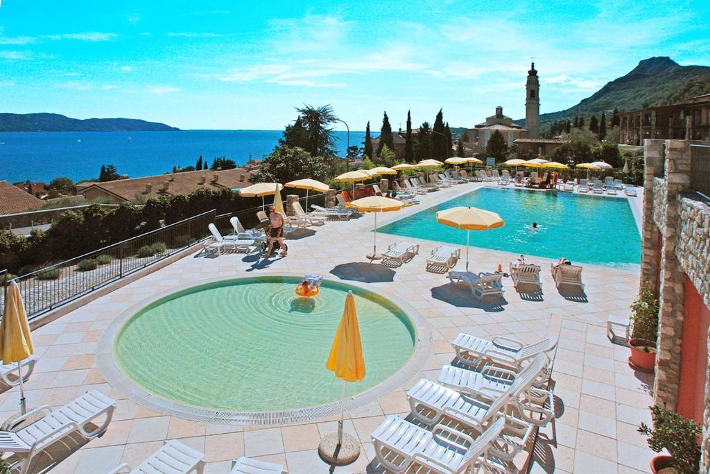 Borgo Dei Limoni Aparthotel Gargnano
