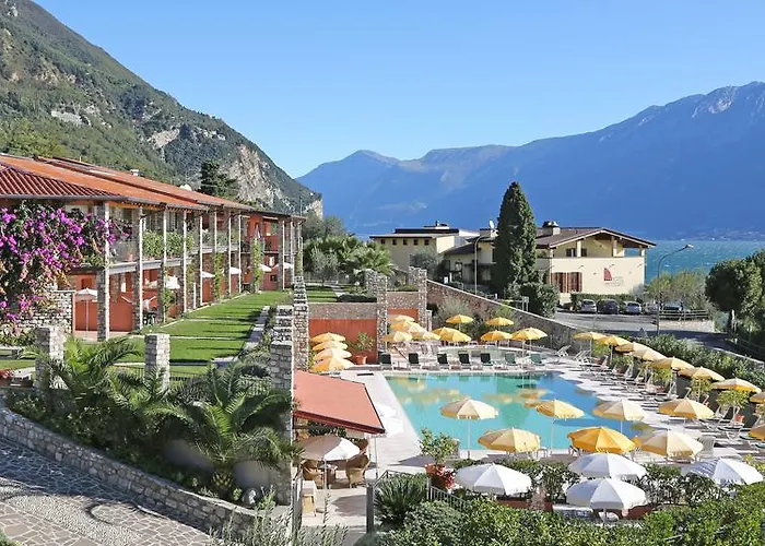 Residence Borgo Dei Limoni - Appartamenti Con Garage