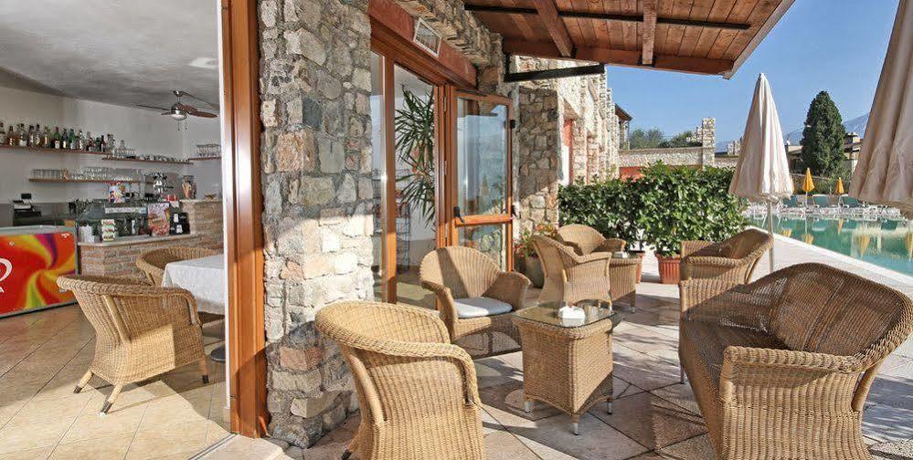 Borgo Dei Limoni Aparthotel 3*