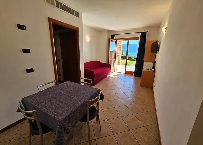 Residence Borgo Dei Limoni - Appartamenti Con Garage