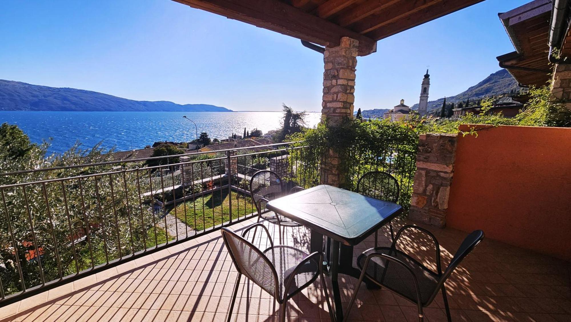 Borgo Dei Limoni Aparthotel
